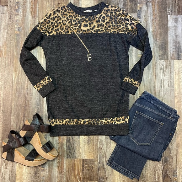 🎉Host Pick🎉 First Love Black Leopard Contrast Sweater, NWT - Picture 2 of 5